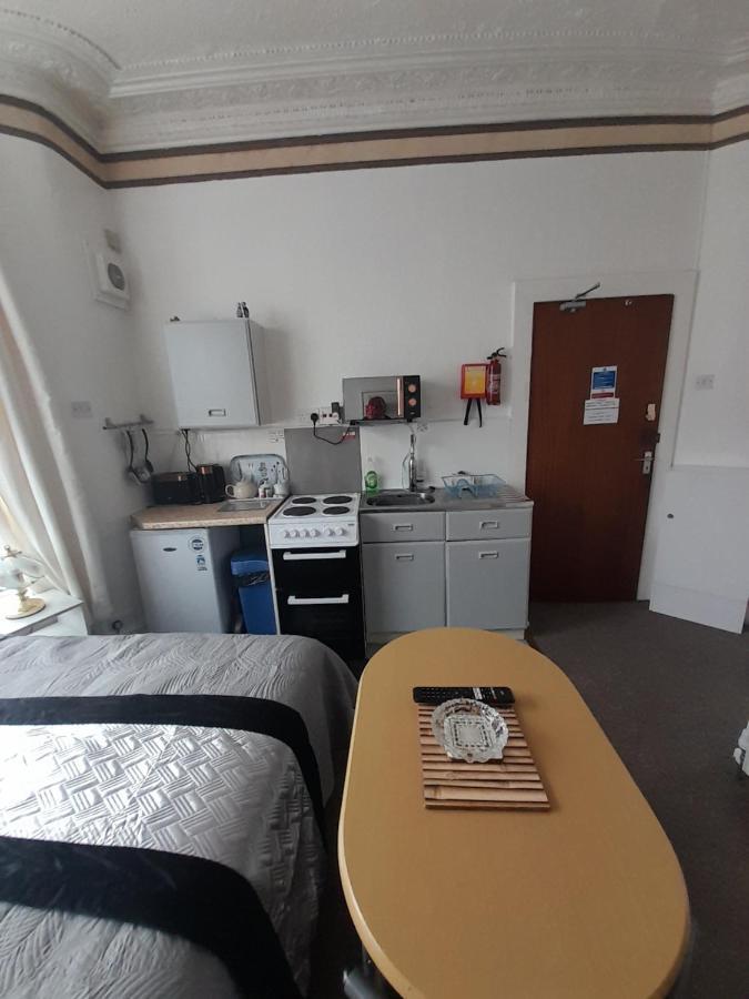 Nova Holiday Apartments Μπλάκπουλ Εξωτερικό φωτογραφία